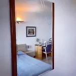Bed and Breakfast Gurbialde Etxea Mutriku