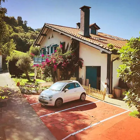 Bed and breakfast Gurbialde Etxea Mutriku