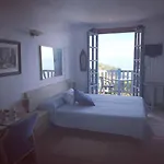 Gurbialde Etxea B&B
