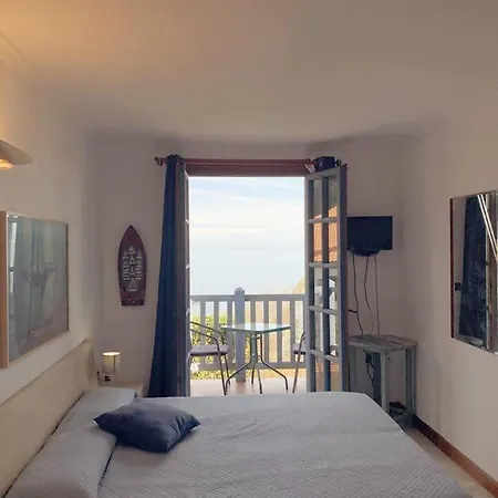 Gurbialde Etxea * Мотрико